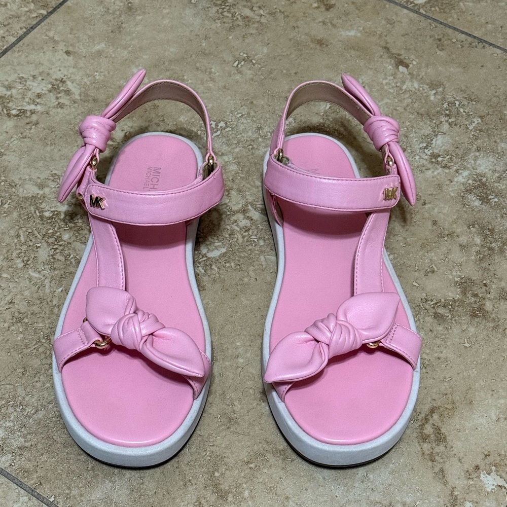 EUC Michael Kors Leather Light Pink Bow Sandals - Picture 6 of 6